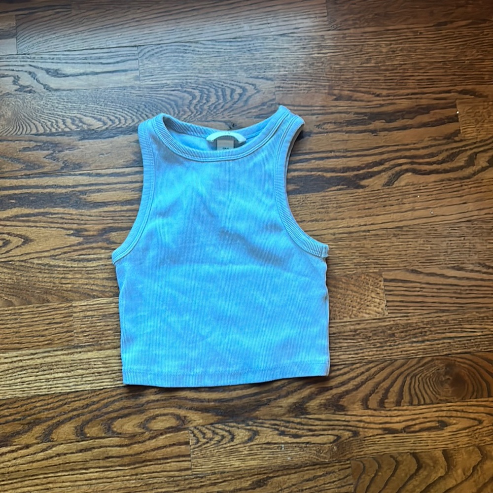 Light blue cropped tank top